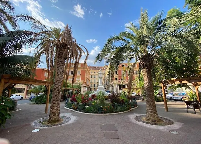 アパート Le Palmero Centre Ville, Plage, Clim マントン