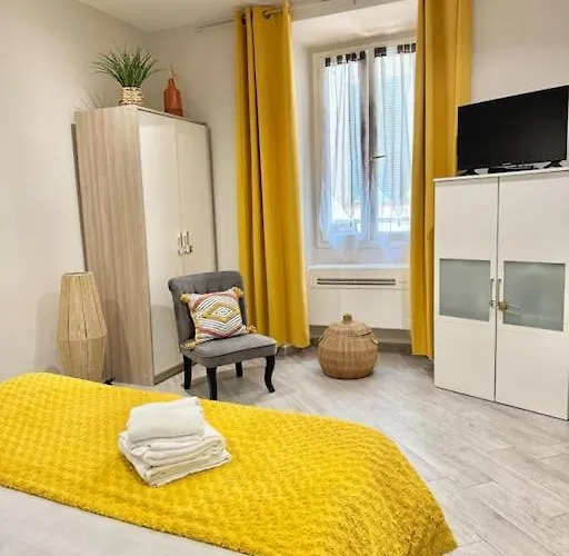 Le Palmero Centre Ville, Plage, Clim アパート